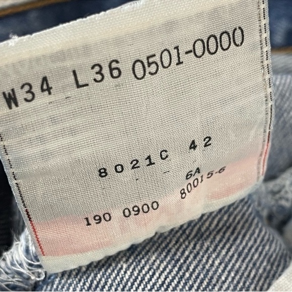 Vintage Levi’s 501 XX- Straight Leg Vintage button fly - made 09/2000 - Picture 3 of 10